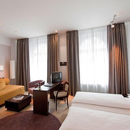 Burns Art Hotel Дюссельдорф Номер фото