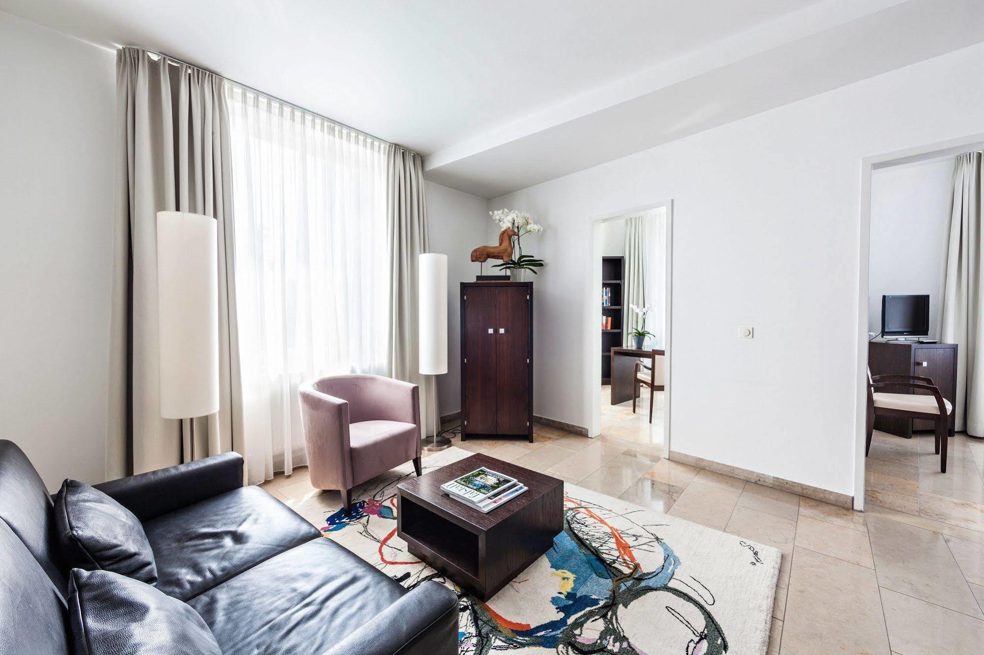 Burns Art Hotel Дюссельдорф Екстер'єр фото