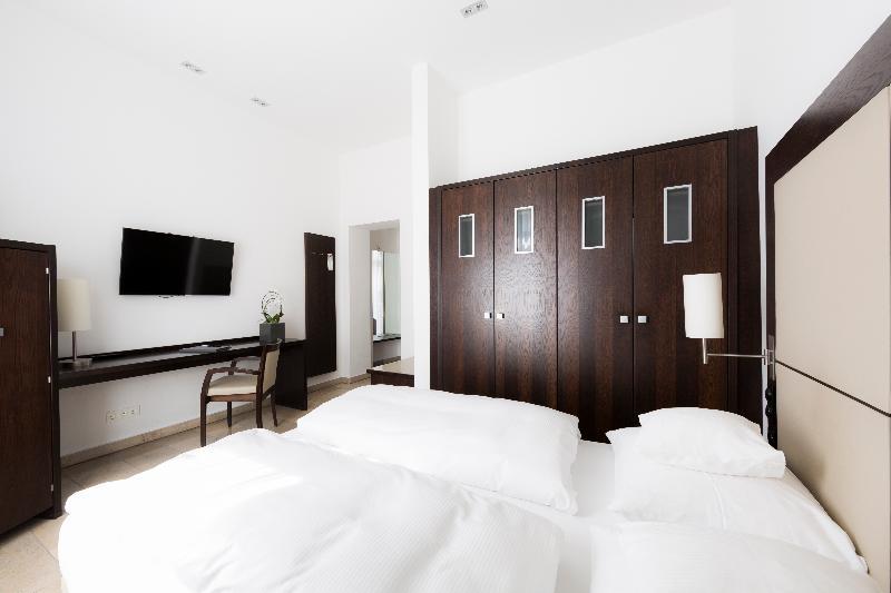 Burns Art Hotel Дюссельдорф Екстер'єр фото